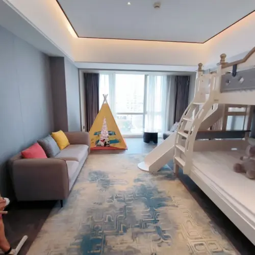 Lotus Pond Moonlight Family Suite