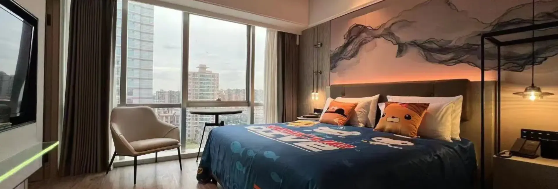 Octonauts Theme Family Room (Theme Bedding + Smart Control + Floor-to-Ceiling Window)